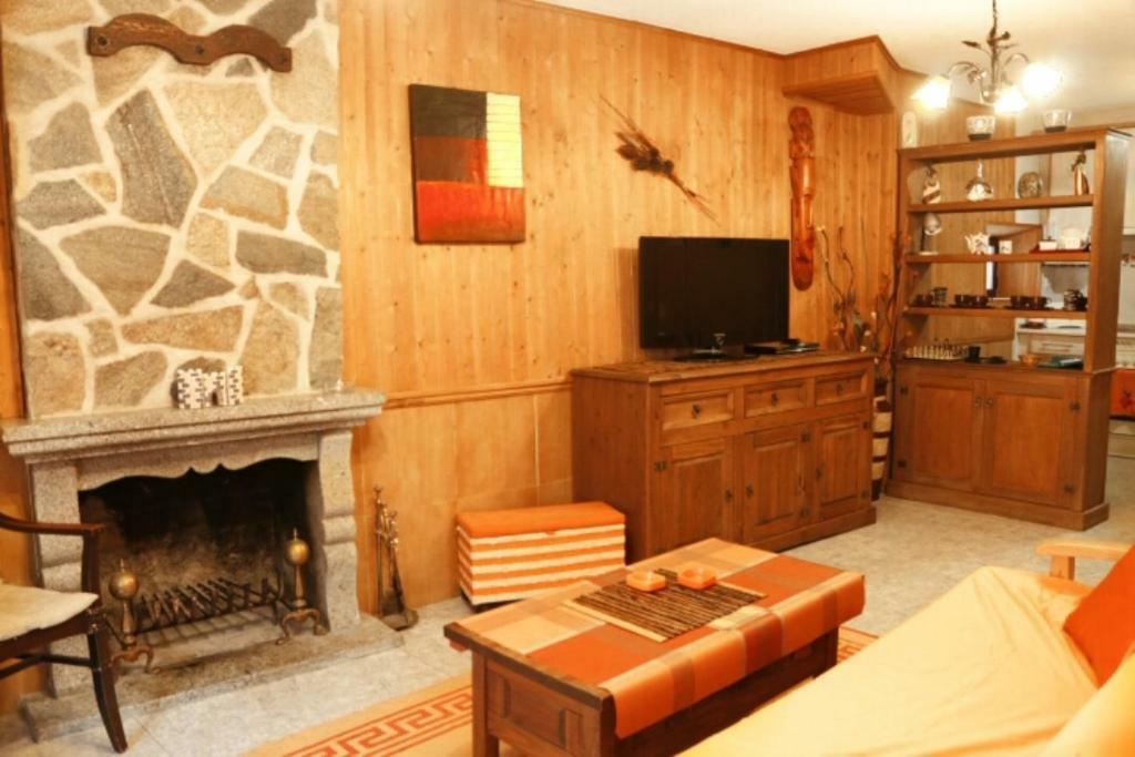 Casa Rural Los 2 Yugos Navaluenga Exteriér fotografie